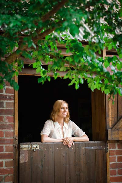 Modern Weddings magazine photo